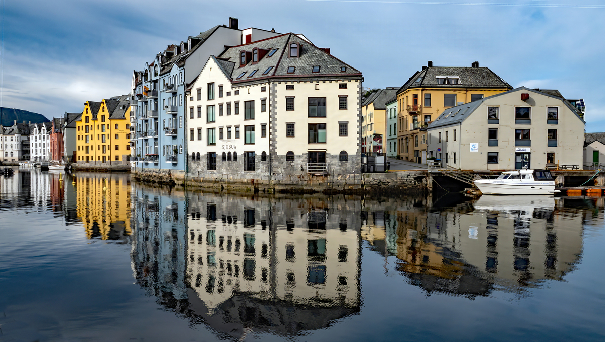 1 Aelsond morning - Val Johnston